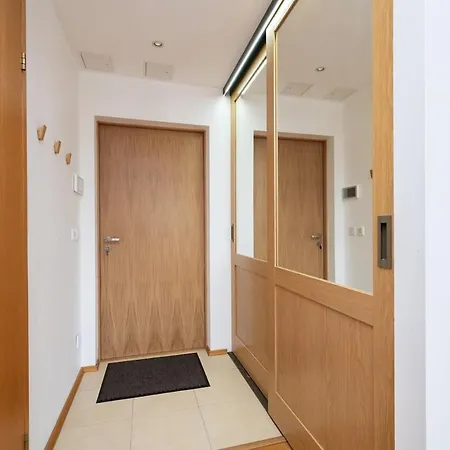דירה Penthouse In Centre